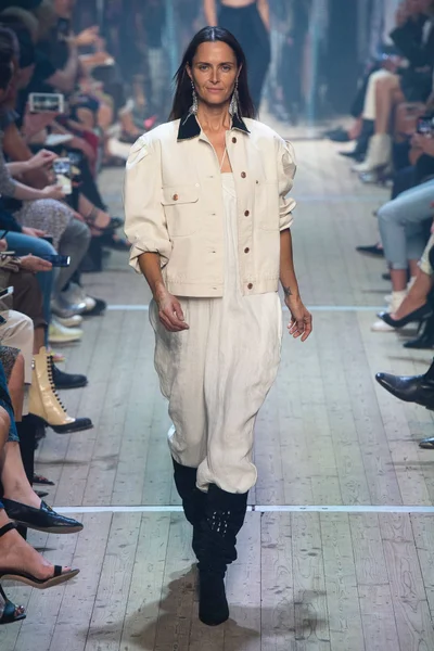 Look 23
